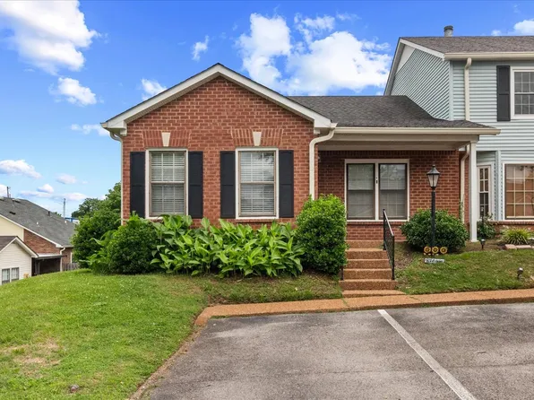 2101 Benton Hall Ct, Columbia, TN 38401