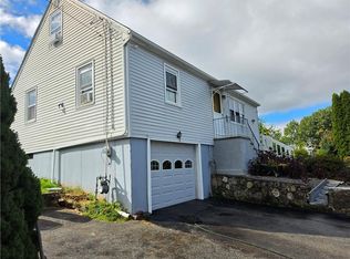 4 Heritage Cir, Johnston, RI 02919