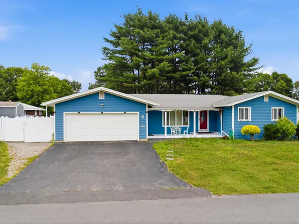 7 Champlain Avenue, Lewiston, ME 04240