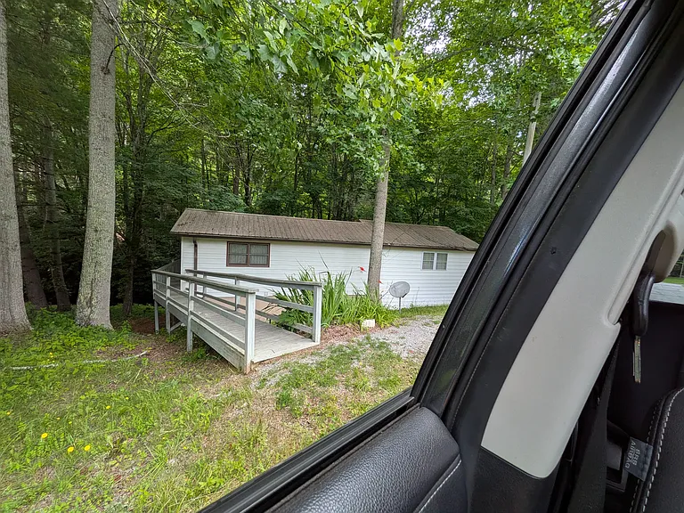 326 Cove Creek Rd — Photo 3