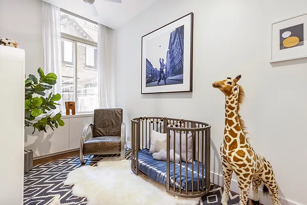 Sold by Compass | media 10