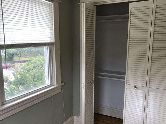 4th image of 3405 Forest Hill Ave APT A