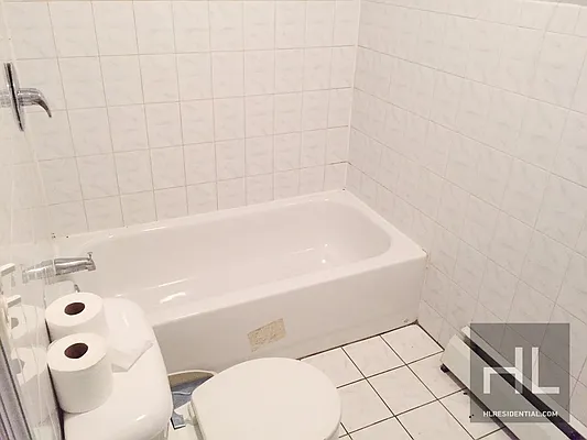 Rented by Highline Residential | media 27