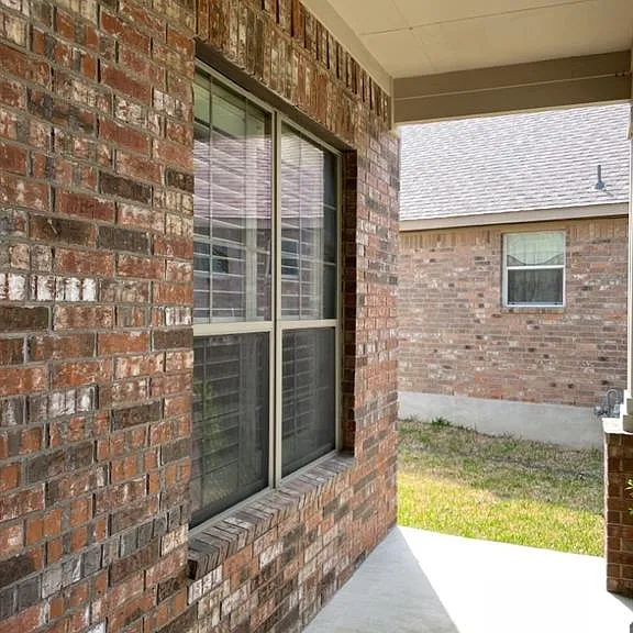 2409 Dovetail St — Photo 45