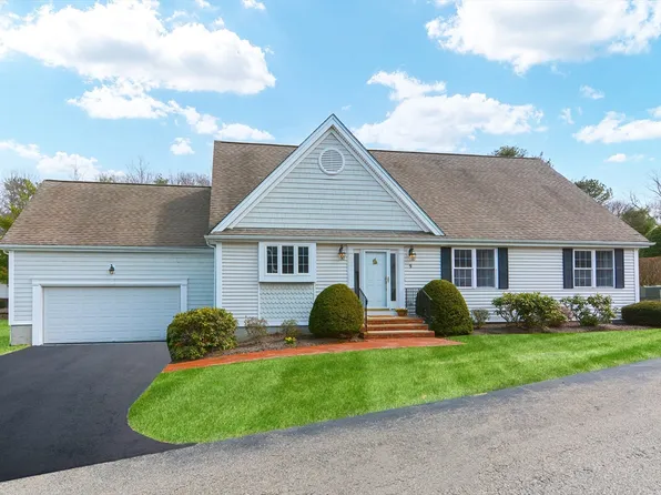 9 Turtle Brook Way, Medfield, MA 02052