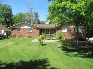 24535 Orchard Lake Rd, Farmington Hills, MI 48336