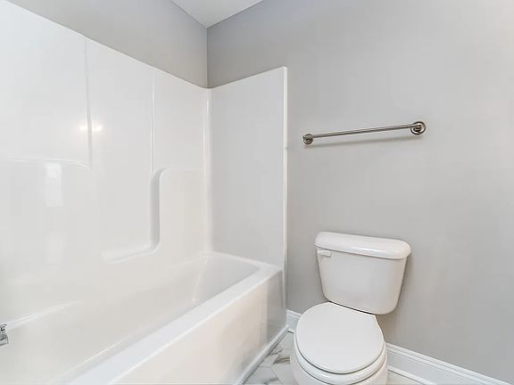3rd image of 1716 Sherwood St #2193fb384