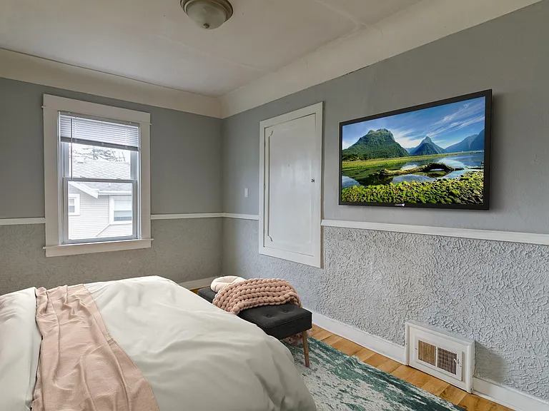 224 Crest St #2 — Photo 8