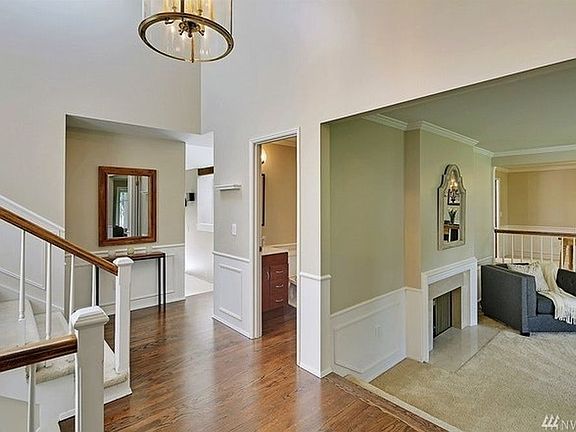 5th image of 2546 Medina Cir