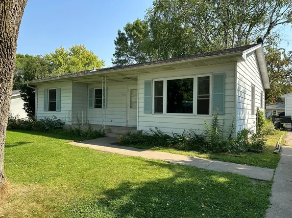 1609 8th St SW, Willmar, MN 56201