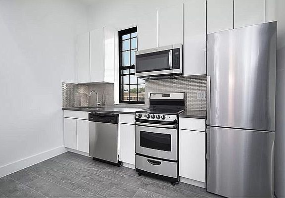 3rd image of 277 Humboldt St APT 1L