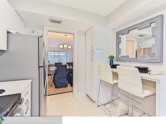 4th image of 2190 NE 51st Ct APT 101