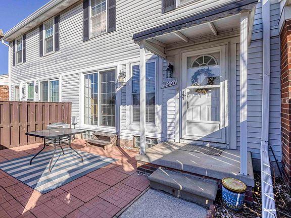 2nd image of 15207 Renshaw Dr