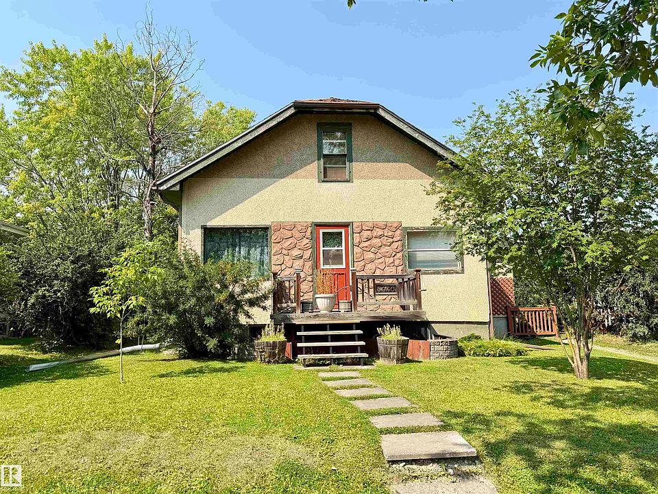 1st image of 5040 49th St