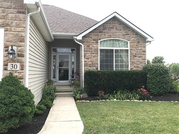 3rd image of 30 Waters Edge Ln
