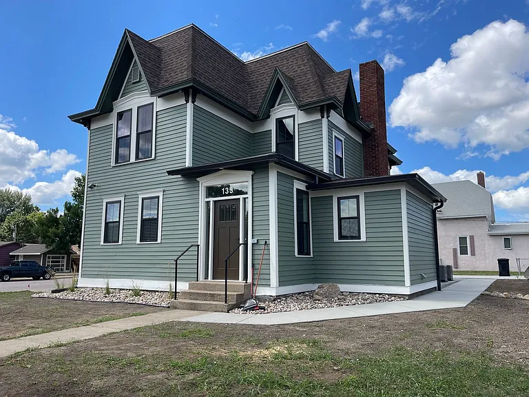 133 S Prairie Ave — Photo 17
