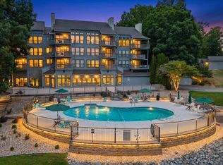 75 Dockside Cir Unit 310, Moneta, VA 24121
