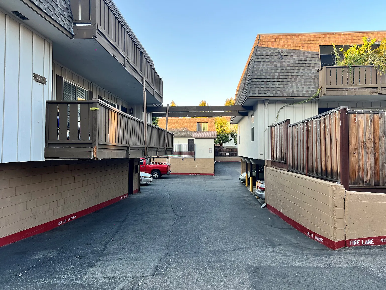 Ayala Terrace Apartments — Photo 4