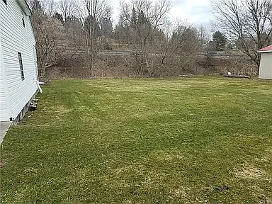 5 bed, 2151 sqft, $1,000 — Photo 4