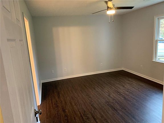 5th image of 7 Sommerset Ct