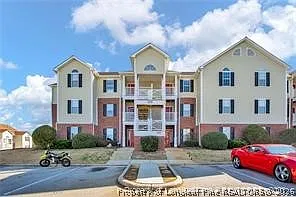 2 bed, 2.0 bath, 1201 sqft, $1,200 — Photo 1