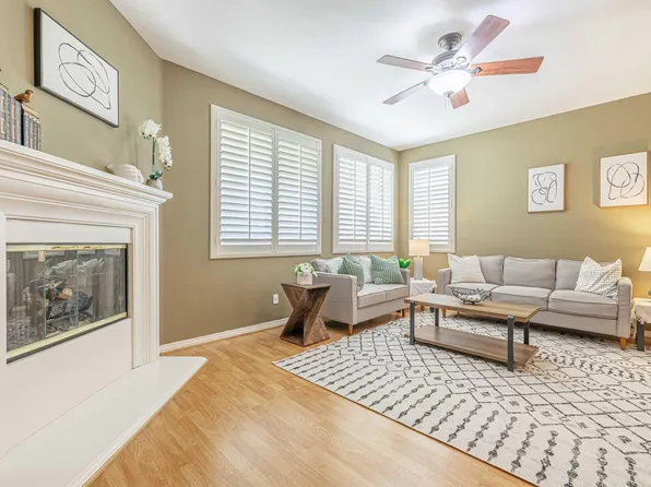 4138 Club Vista Dr, Palmdale, CA 93551