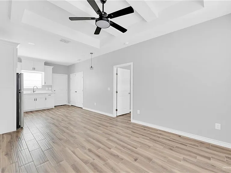 2605 E Israel Ave #1 — Photo 7