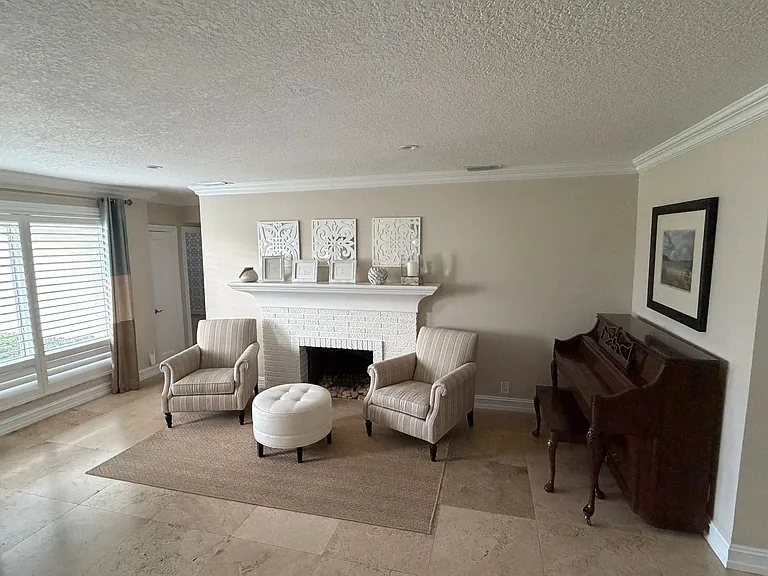248 Codrington Dr — Photo 6