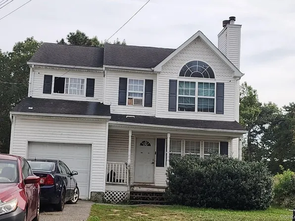 80 Patton Avenue, Wyandanch, NY 11798