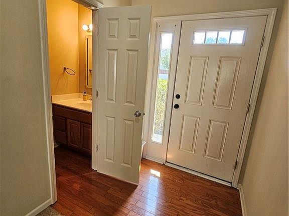 5th image of 8812 Timber Creek Ln