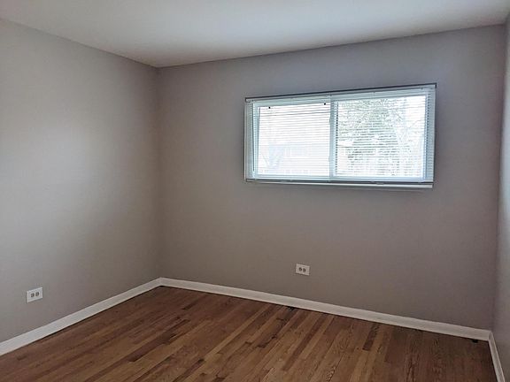 5th image of 117 W Willow St #4