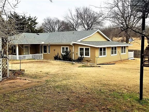 5th image of 22431 Juanita Ln