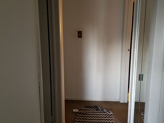 3rd image of 1S285 Michigan Ave