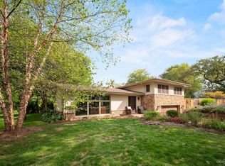 25 Ferndale Rd, Deer Park, IL 60010