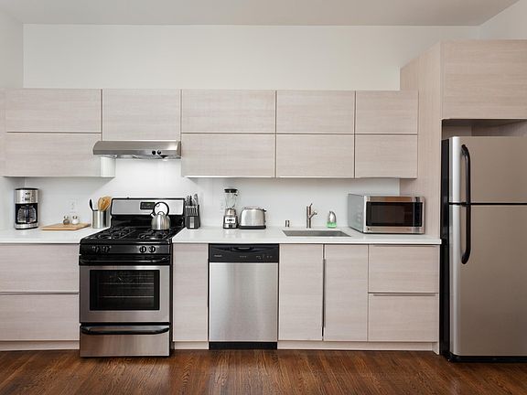 2nd image of 3675A 20th St