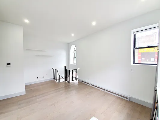 Rented by Kleier Residential | media 9