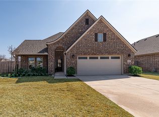 3045 Peterson Cir, Bryan, TX 77802