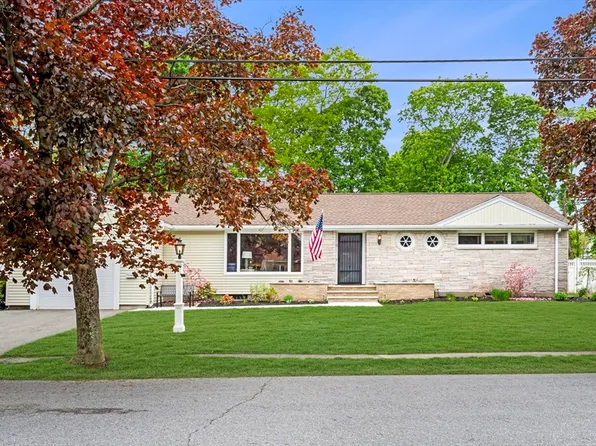 15 Gilway St, Saugus, MA 01906