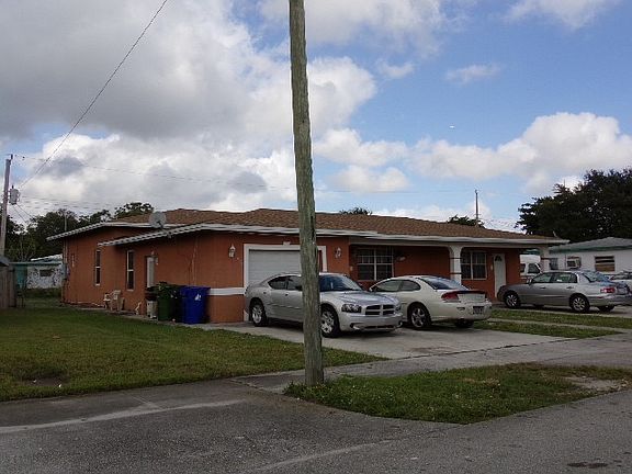 3rd image of 1633 NW 14th St