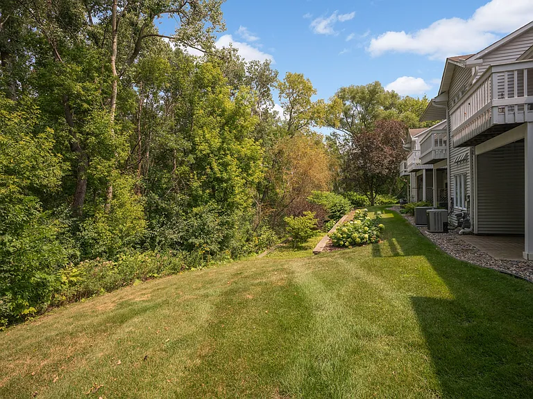 3575 Blue Jay Way — Photo 26