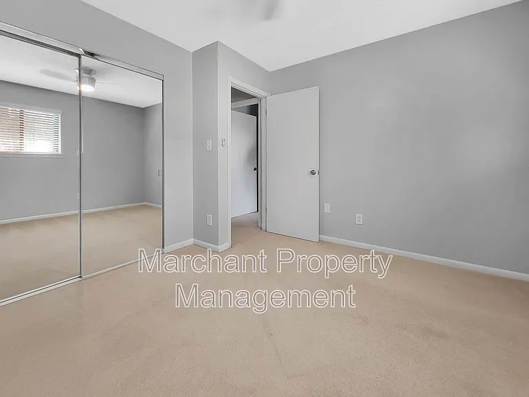 5 Briarcreek Pl — Photo 21