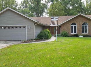 15215 6th Rd, Plymouth, IN 46563