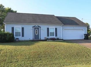 565 Foxfield Rd, Hopkinsville, KY 42240