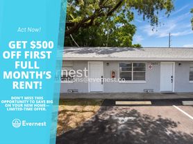 5633 Crissman Dr N, Saint Petersburg, FL