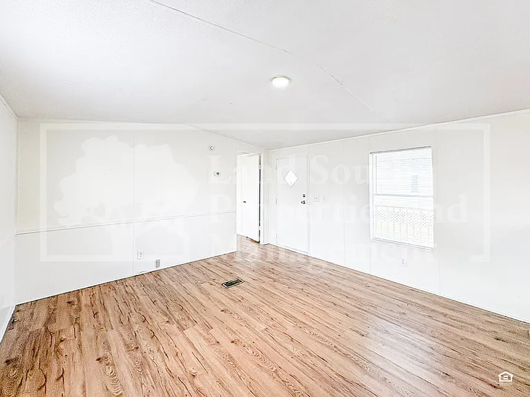 1155 Meadow Lawn St — Photo 6