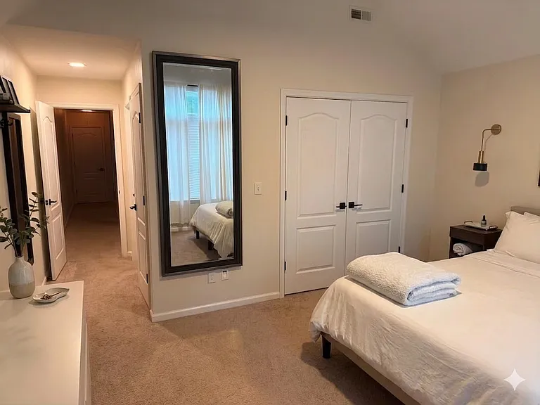 4604 Berrie Rd — Photo 12