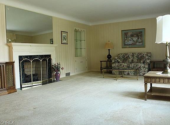 3rd image of 19291 Westover Ave