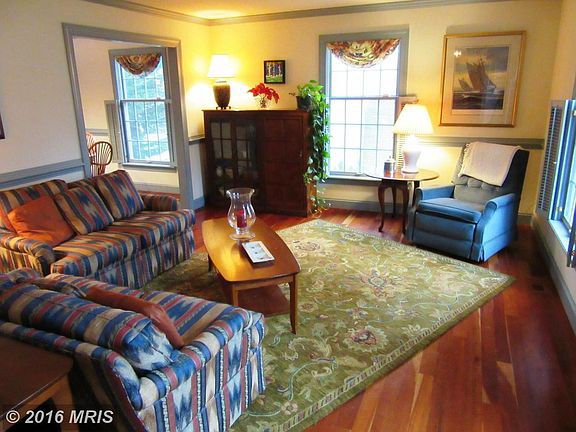 Cherry Flooring in Spacious Living Room