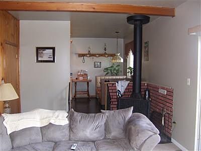 3rd image of 115 Bruce Dr