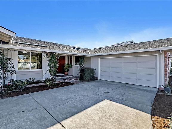 4th image of 3427 Woodstock Ln